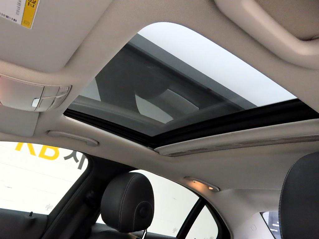 Mercedes Benz C Class 2015 Blanco - Importación desde Corea - HF Imports Iquique - Foto 14