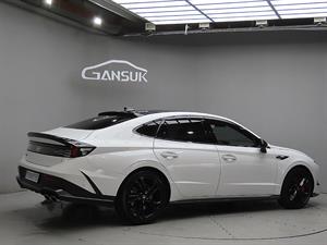 HYUNDAI Sonata - Vista 8