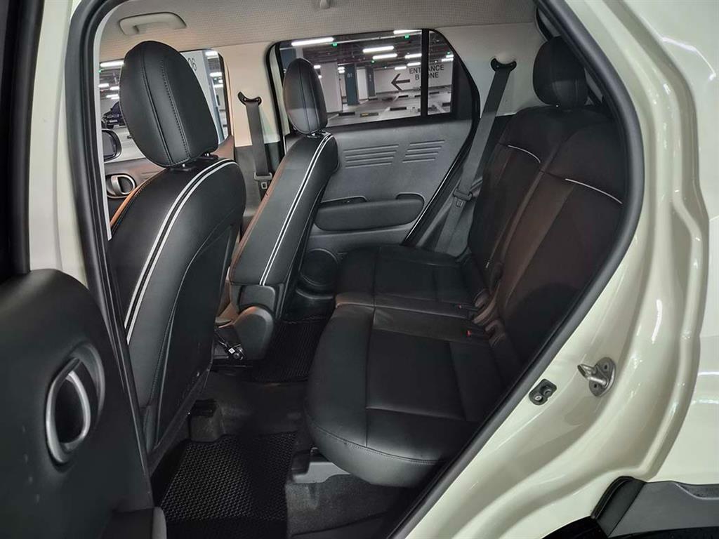 HYUNDAI Casper - Vista 7