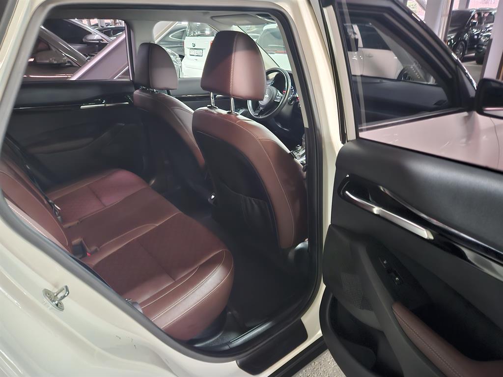 KIA Seltos - Vista 11