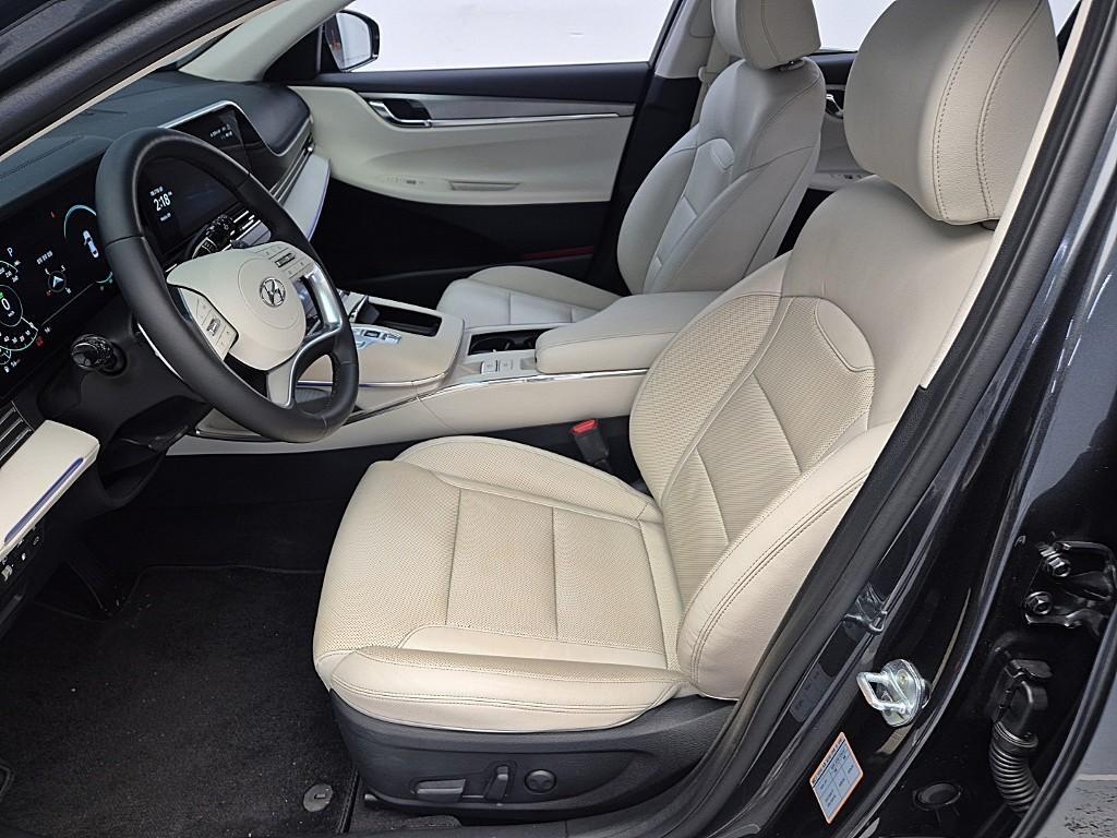 HYUNDAI Grandeur - Vista 11