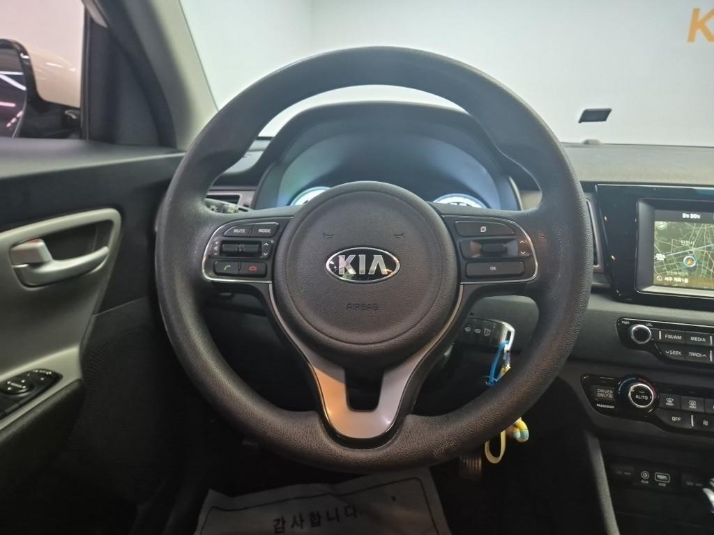 KIA Niro - Vista 9