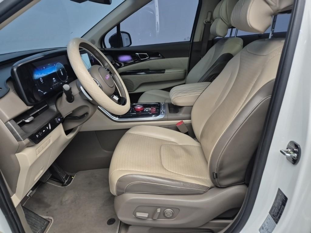KIA Carnival - Vista 10