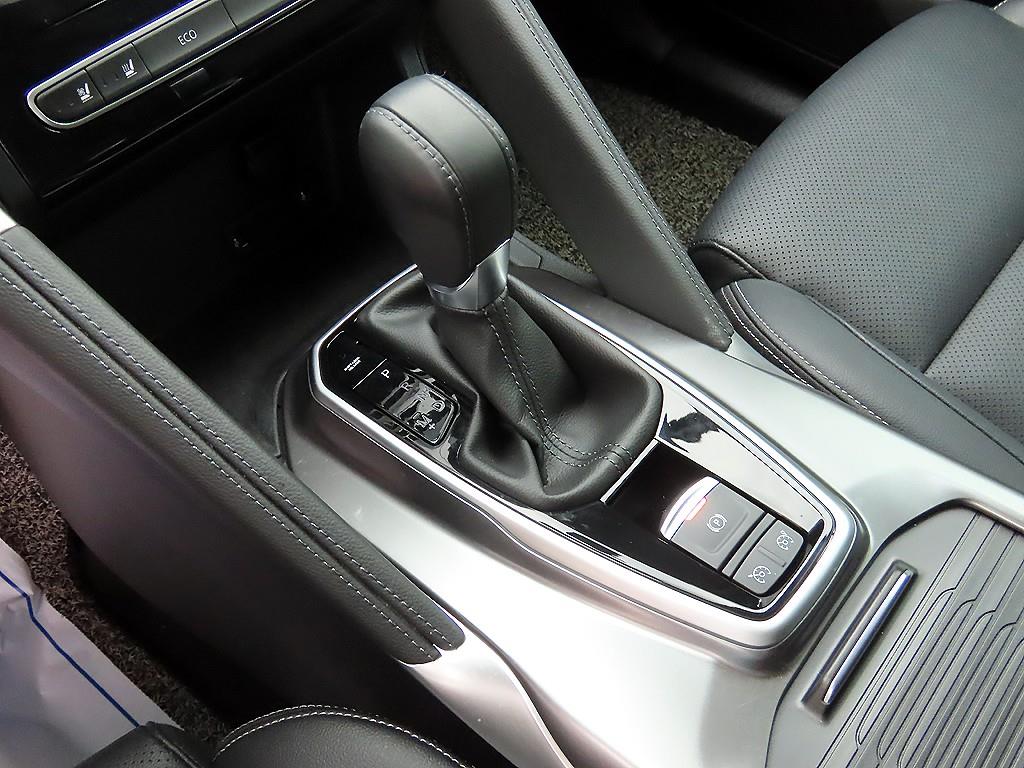 SAMSUNG QM6 - Vista 10