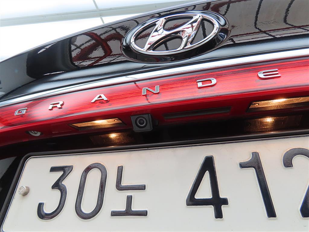 HYUNDAI Grandeur 2016 Negro - Importación desde Corea - HF Imports Iquique - Foto 18