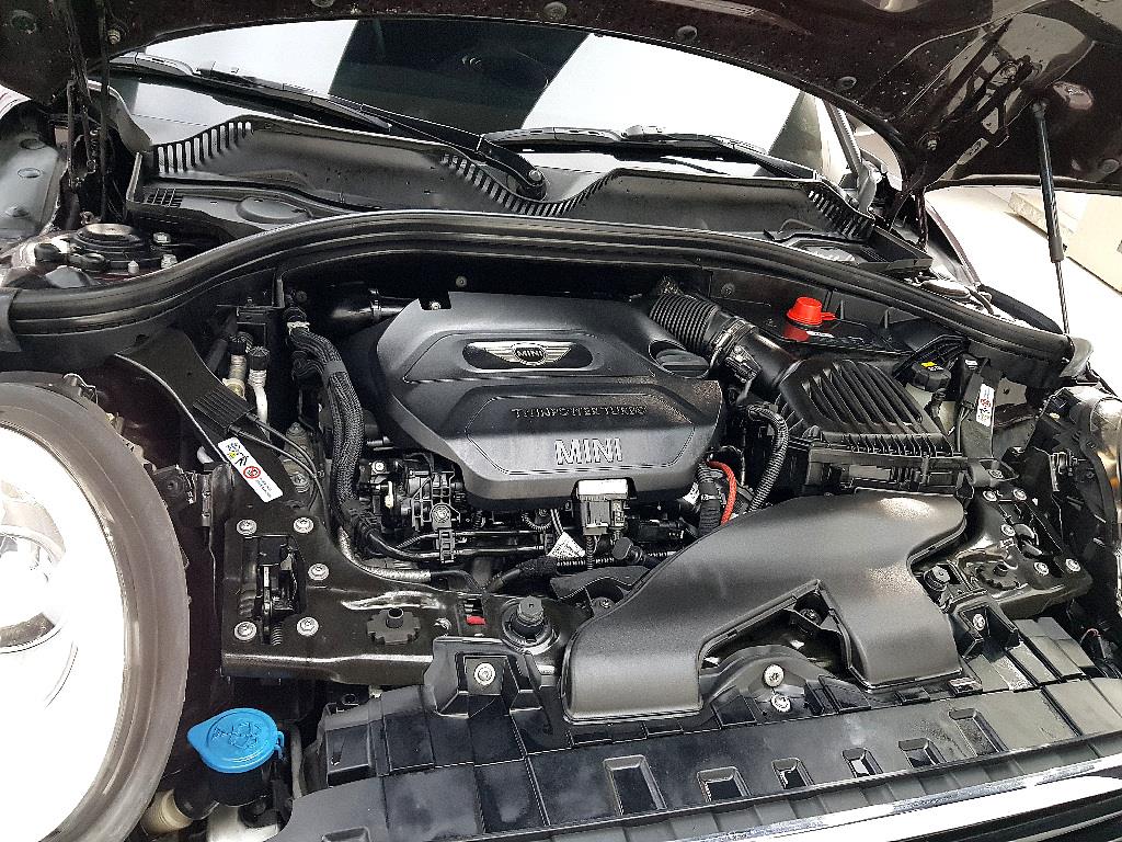 Mini Clubman - Vista 6