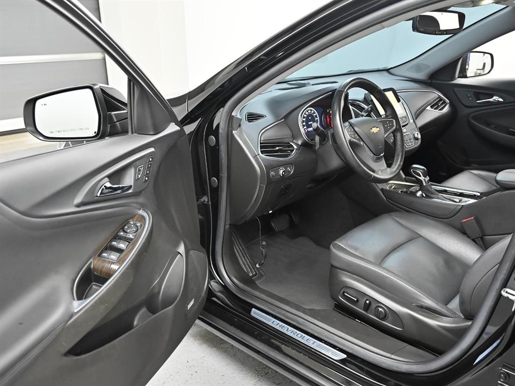 Chevrolet Malibu - Vista 10