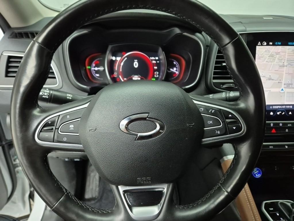 SAMSUNG QM6 - Vista 9