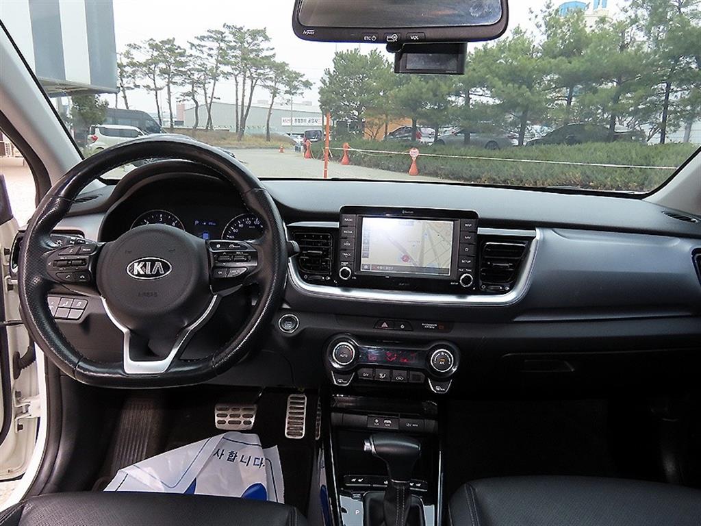 KIA Stonic - Vista 7
