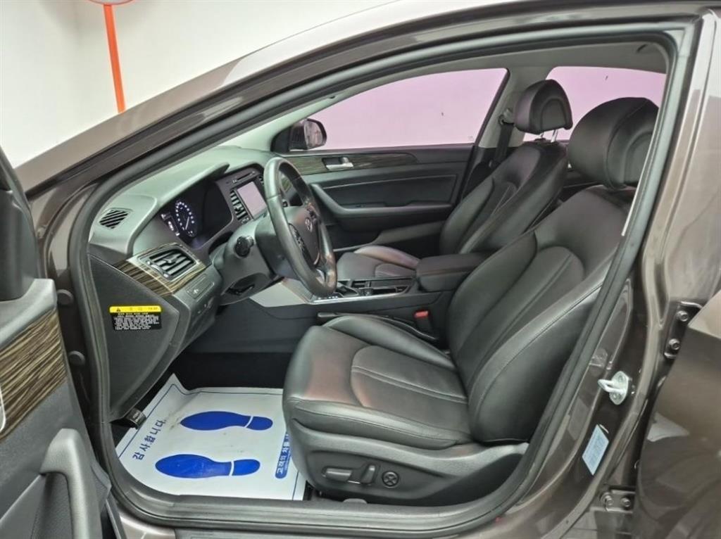 HYUNDAI Sonata - Vista 11