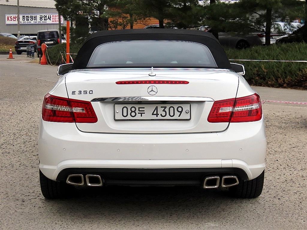 Mercedes Benz E class - Vista 4