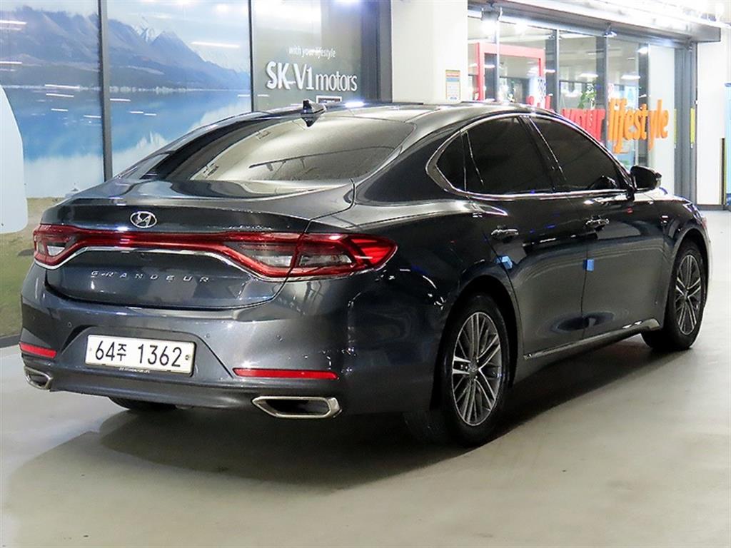 HYUNDAI Grandeur - Vista 4