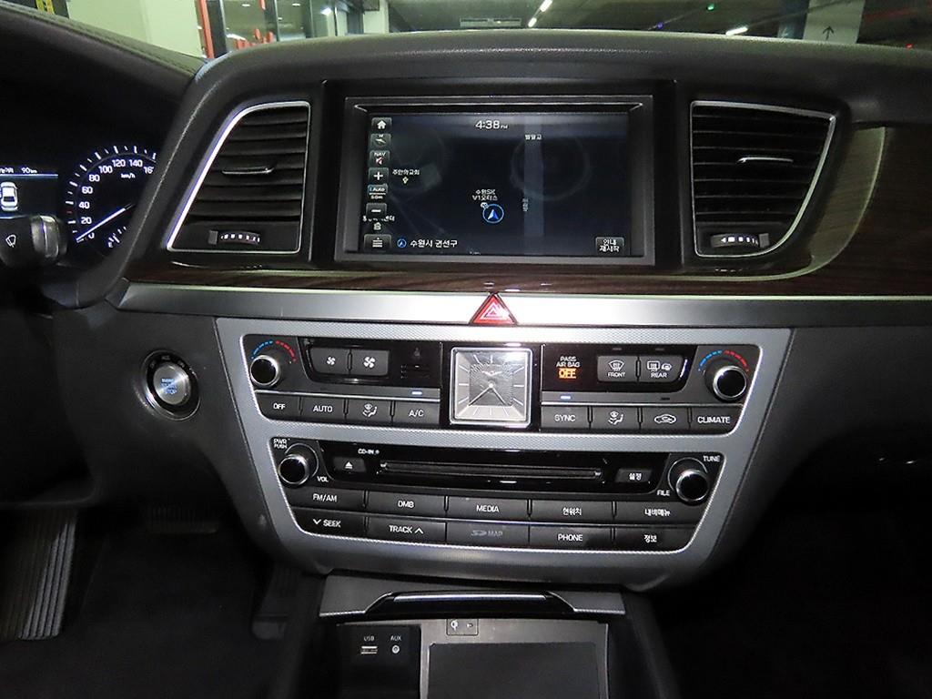 Genesis G80 - Vista 11