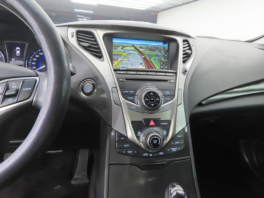 HYUNDAI Grandeur - Vista 10