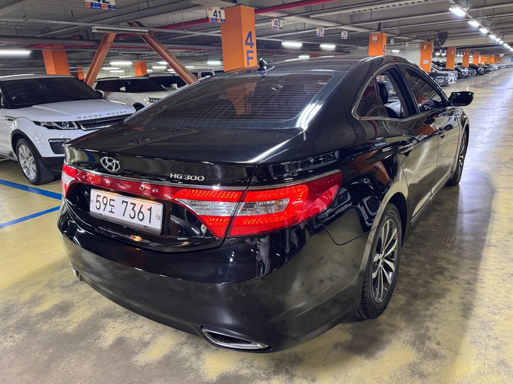 HYUNDAI Grandeur - Vista 5