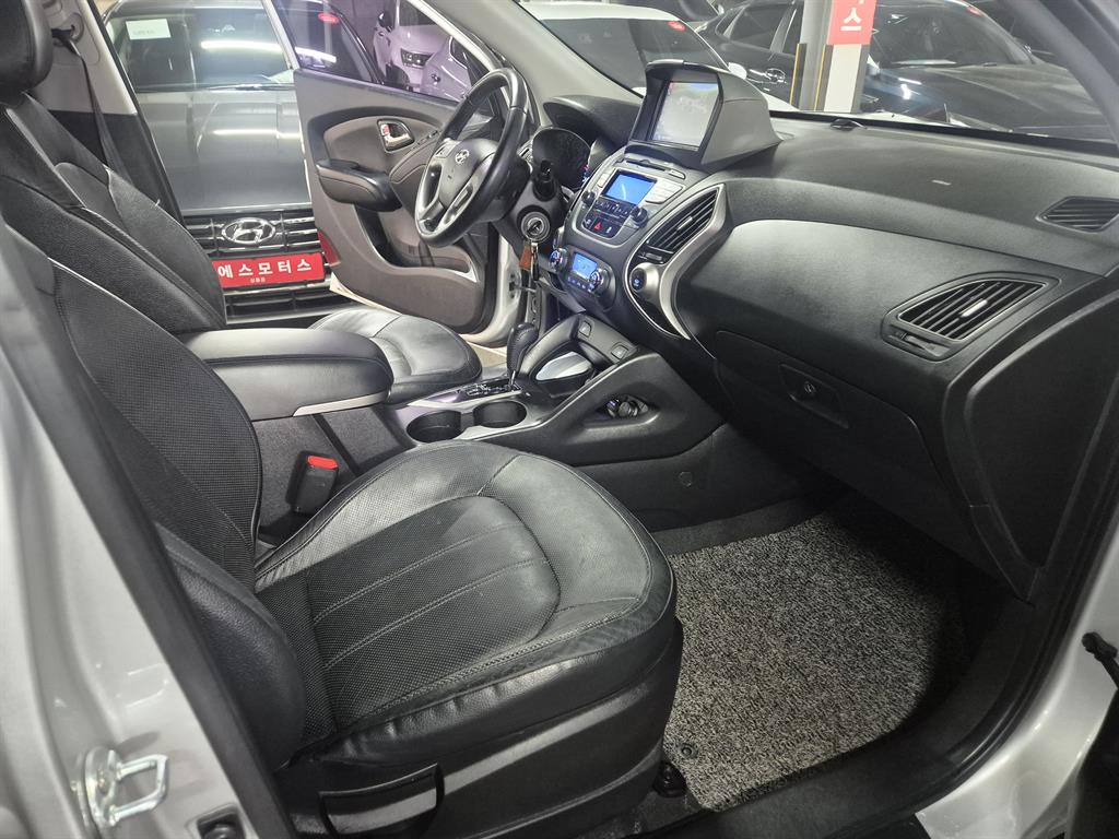 HYUNDAI Tucson - Vista 9