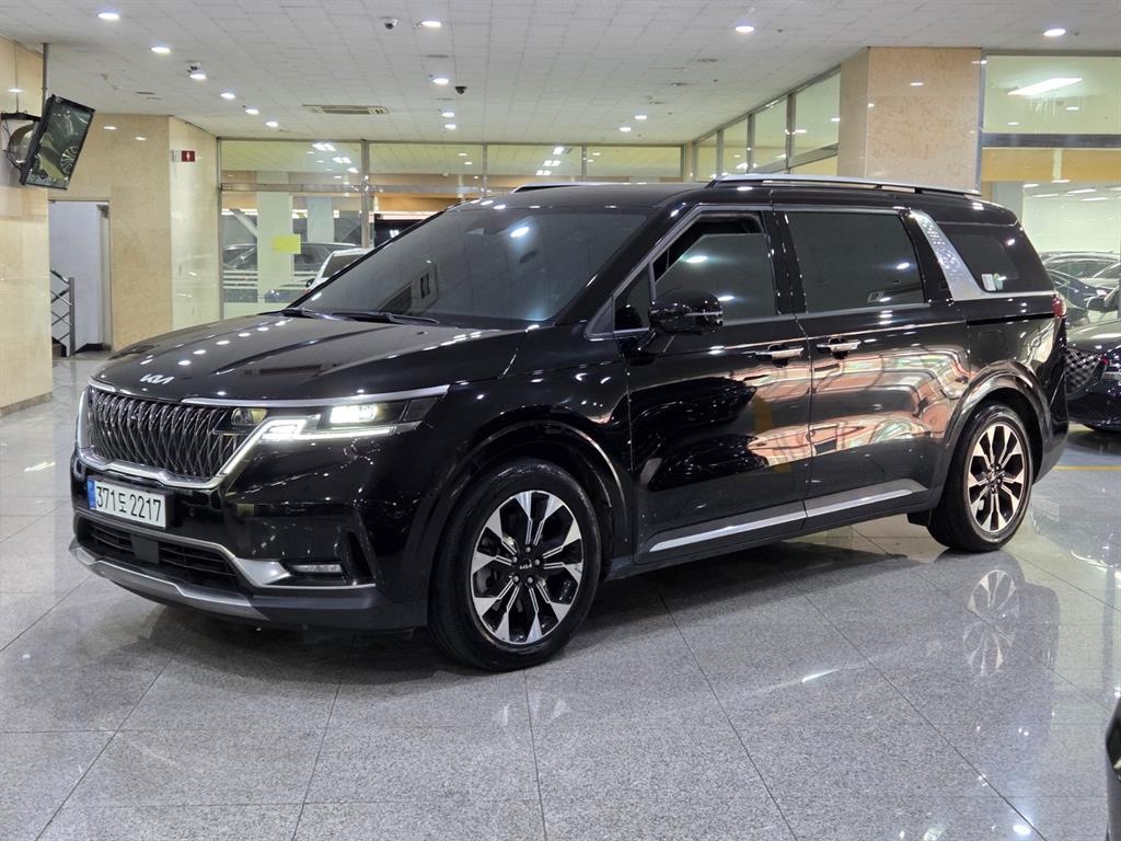 KIA Carnival 2023 Negro - Importación desde Corea - HF Imports Iquique - Foto 1