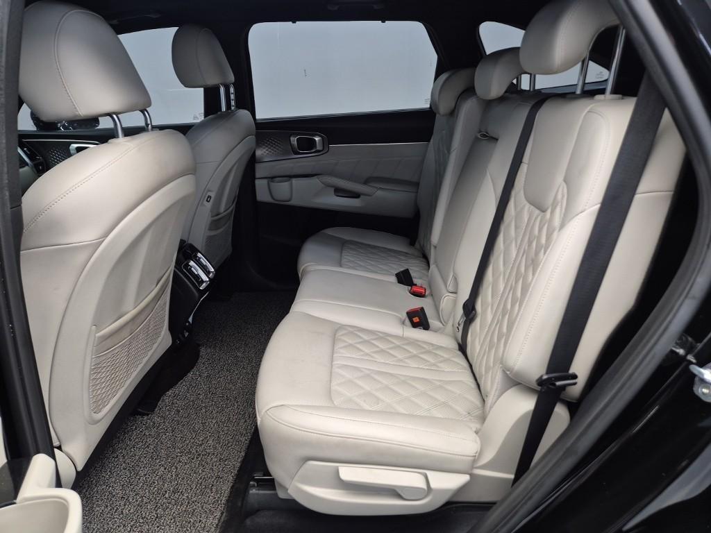 KIA Sorento - Vista 9