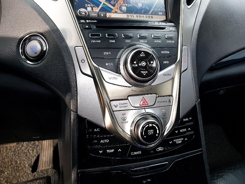 HYUNDAI Grandeur - Vista 11