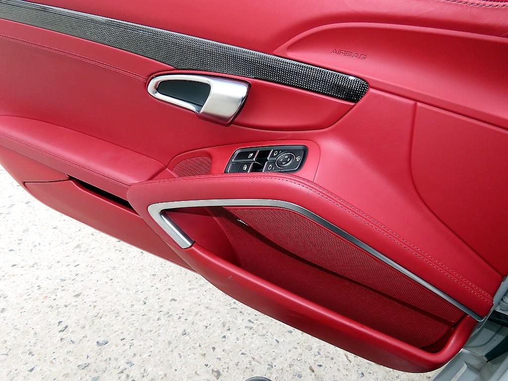 Porsche 718 2024 Gris - Importación desde Corea - HF Imports Iquique - Foto 14