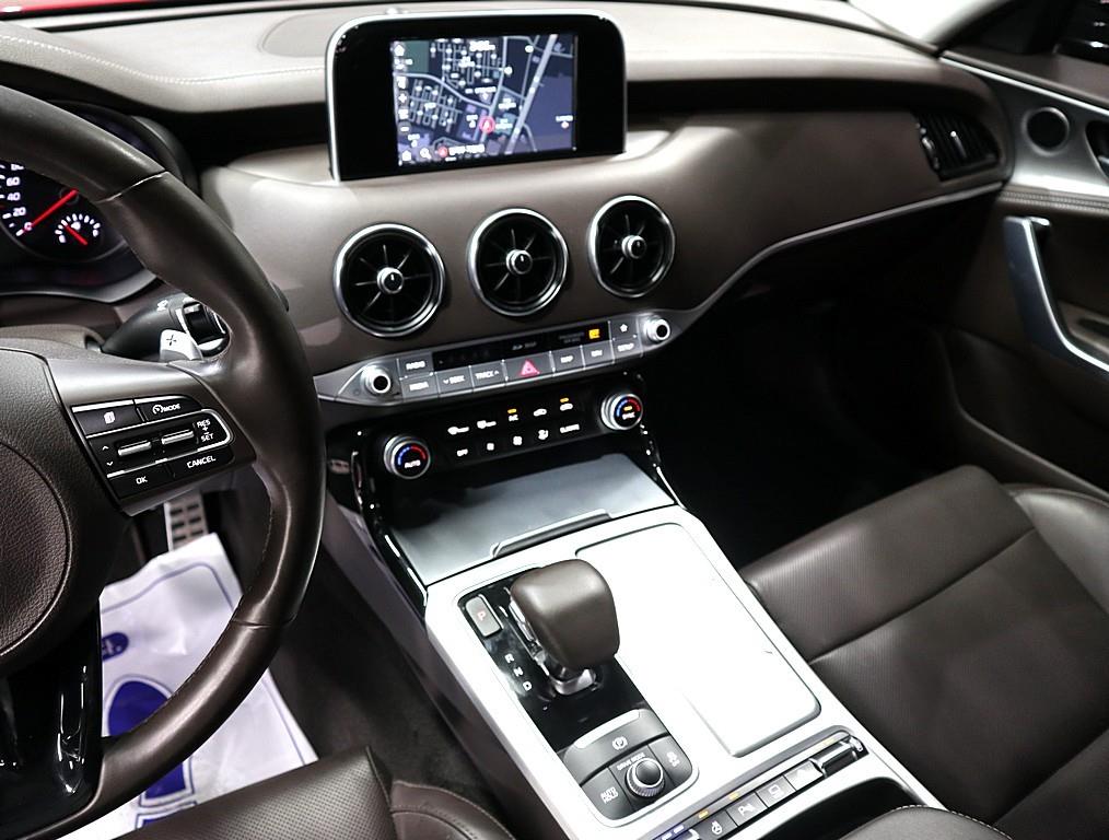 KIA Stinger - Vista 10