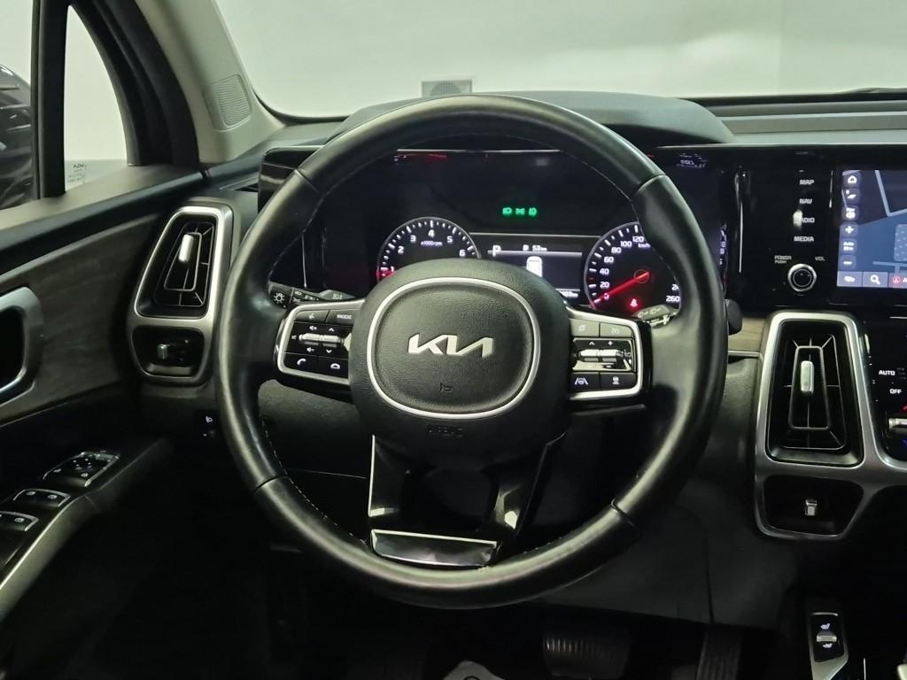 KIA Sorento - Vista 9