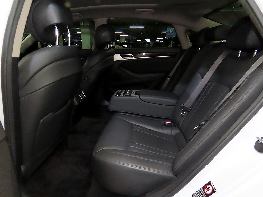 Genesis G80 - Vista 7