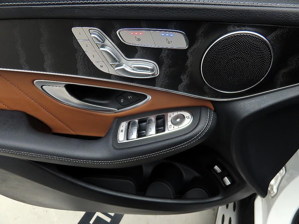 Mercedes Benz GLC Class - Vista 11