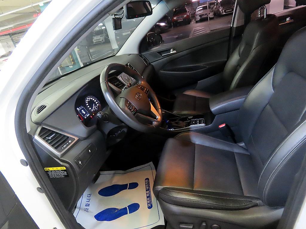 HYUNDAI Tucson - Vista 6