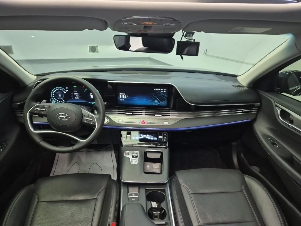 HYUNDAI Grandeur - Vista 7