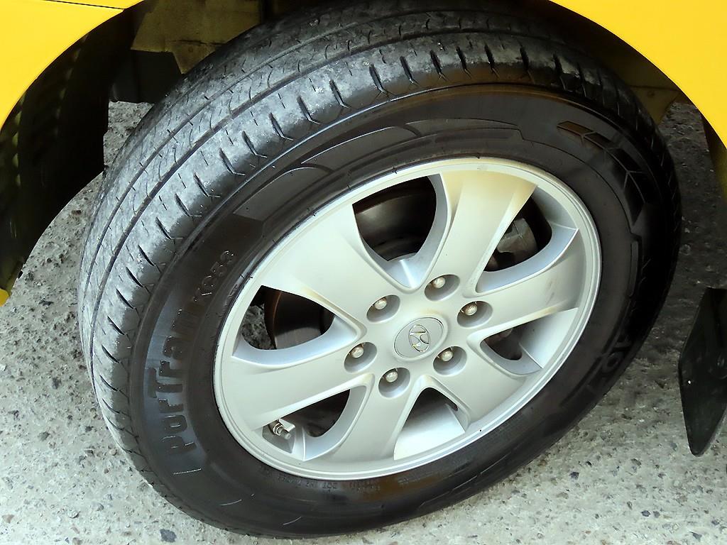 HYUNDAI Starex 2016 Amarillo - Importación desde Corea - HF Imports Iquique - Foto 20