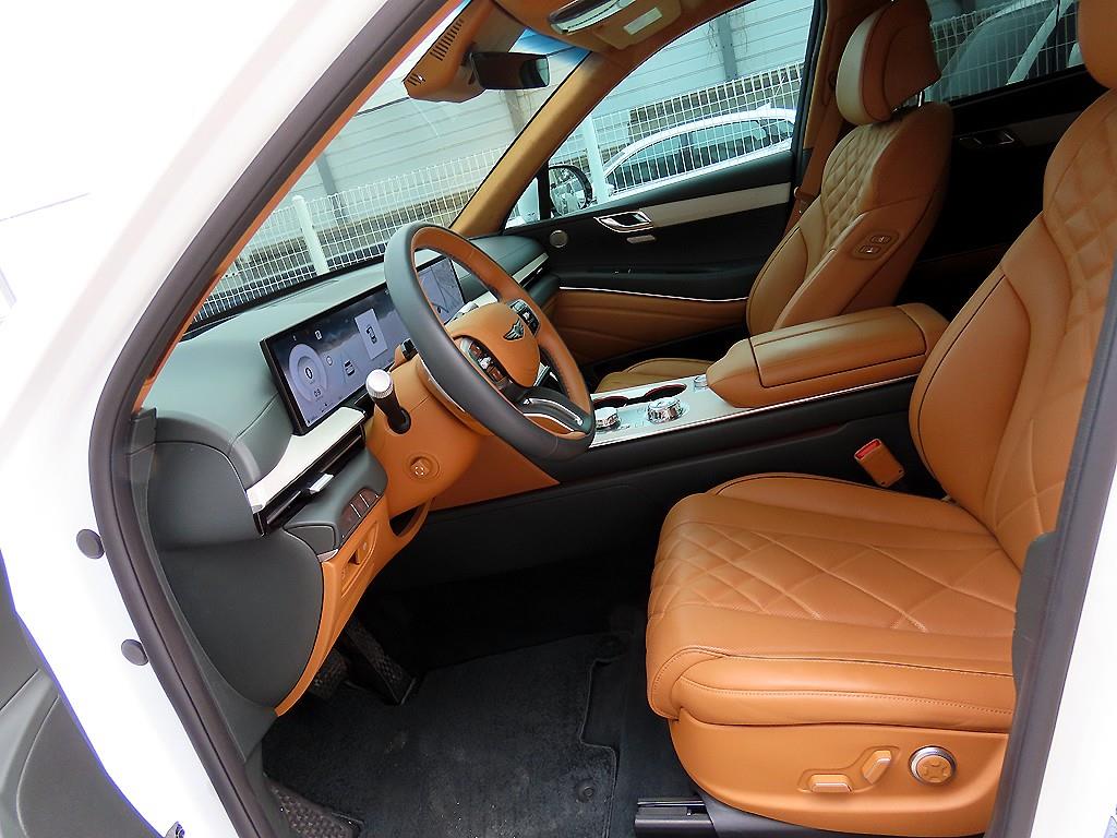 Genesis GV80 - Vista 5