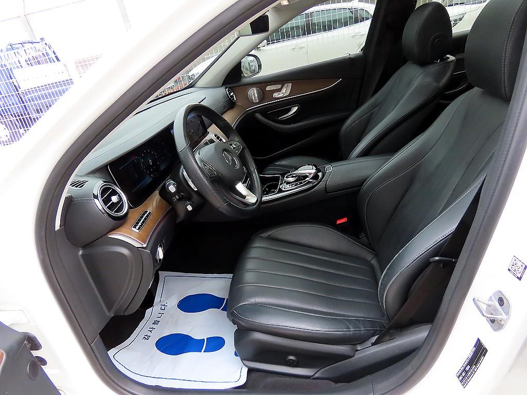 Mercedes Benz E class - Vista 5