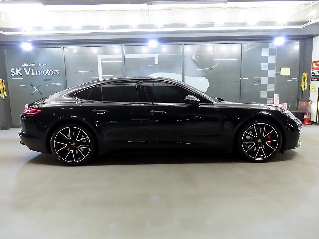 Porsche Panamera - Vista 3