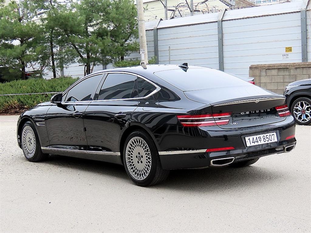 Genesis G80 - Vista 3