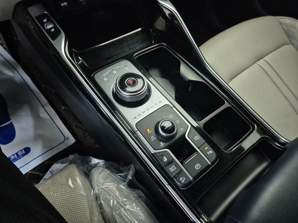 KIA Sorento - Vista 8