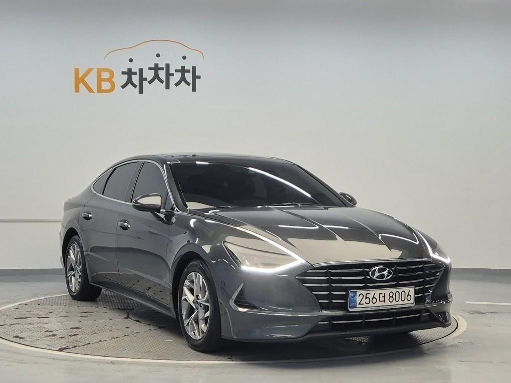 HYUNDAI Sonata - Vista 4