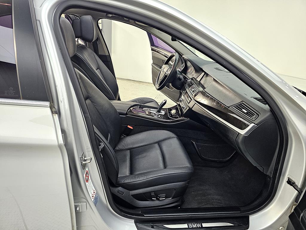 BMW 5 Series - Vista 11