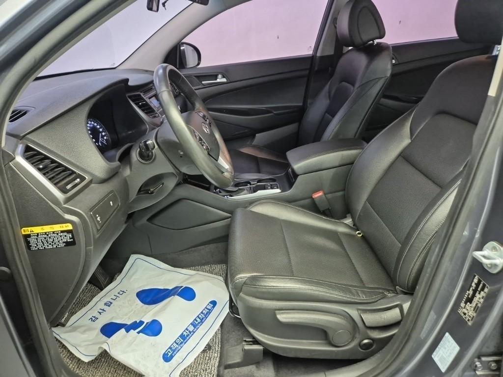 HYUNDAI Tucson - Vista 10