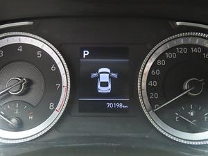 HYUNDAI Sonata - Vista 12