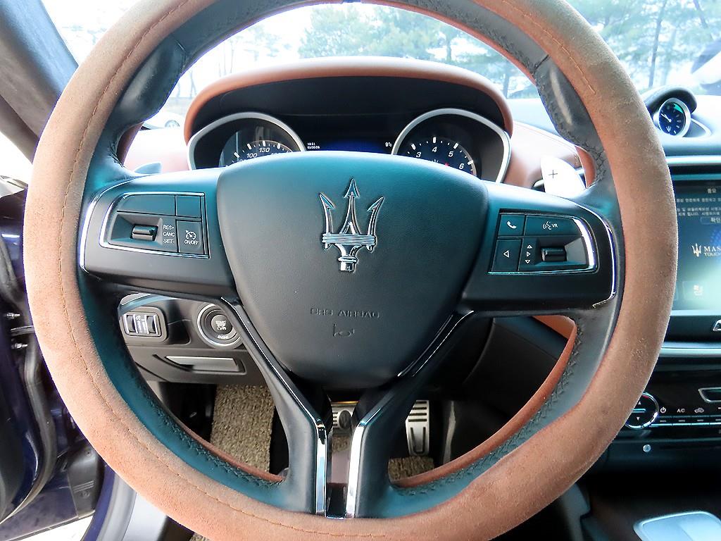 Maserati Ghibli - Vista 8
