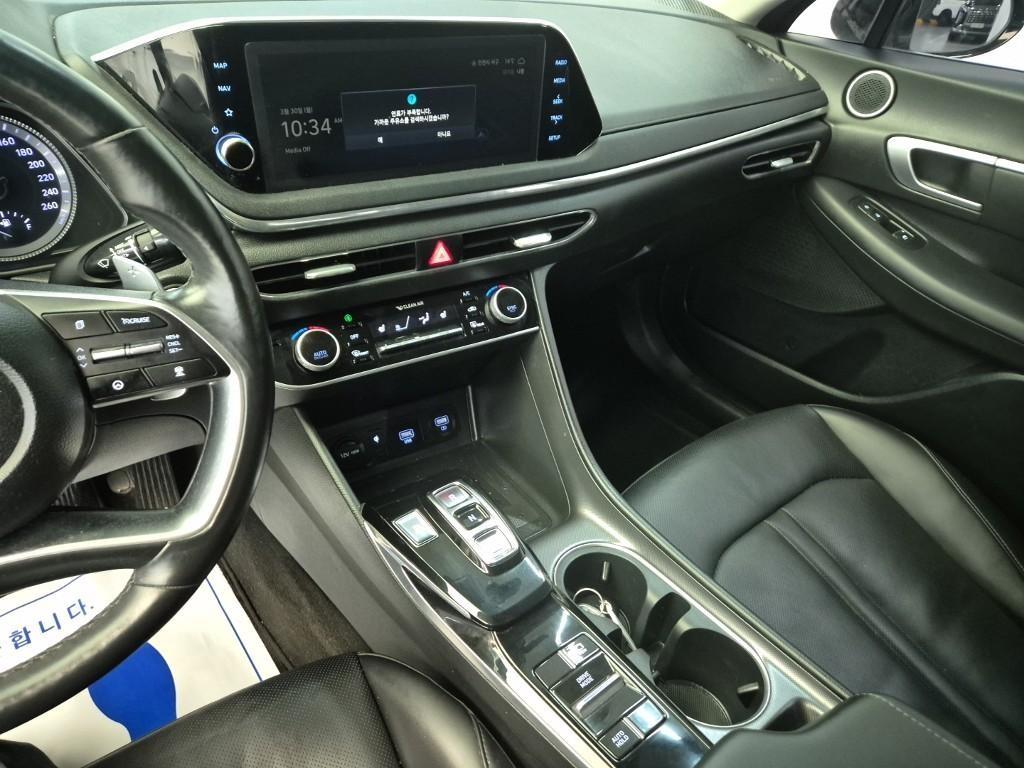 HYUNDAI Sonata - Vista 10