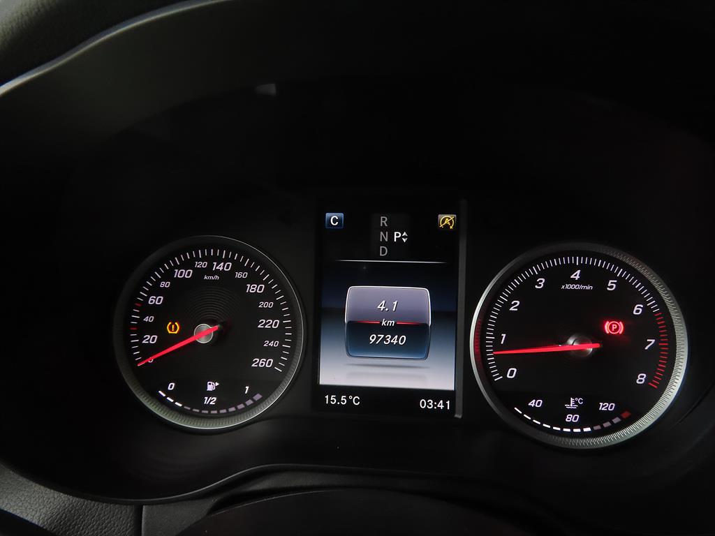 Mercedes Benz C Class - Vista 9