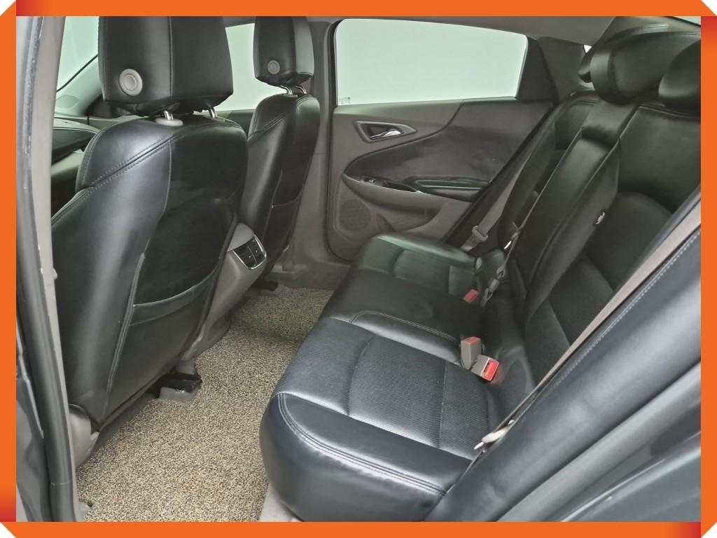 Chevrolet Malibu - Vista 10