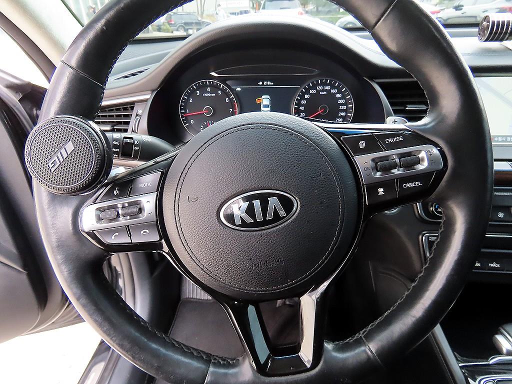 KIA K7 - Vista 8