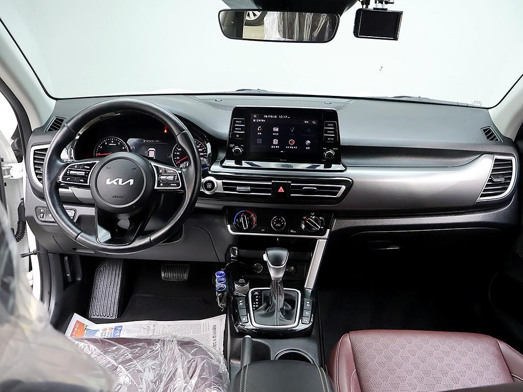 KIA Seltos - Vista 9