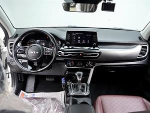 KIA Seltos - Vista 10