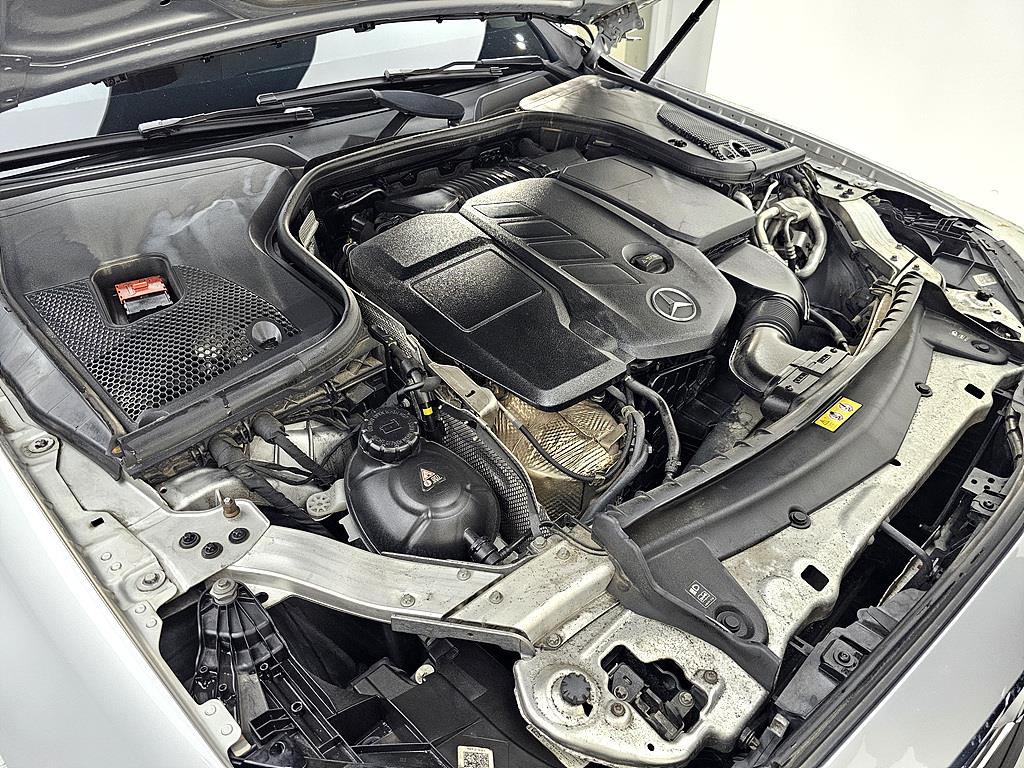 Mercedes Benz E class - Vista 6