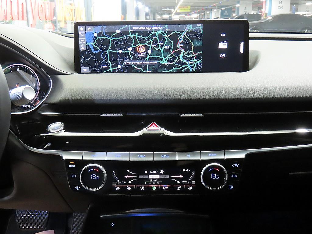 Genesis G80 - Vista 11