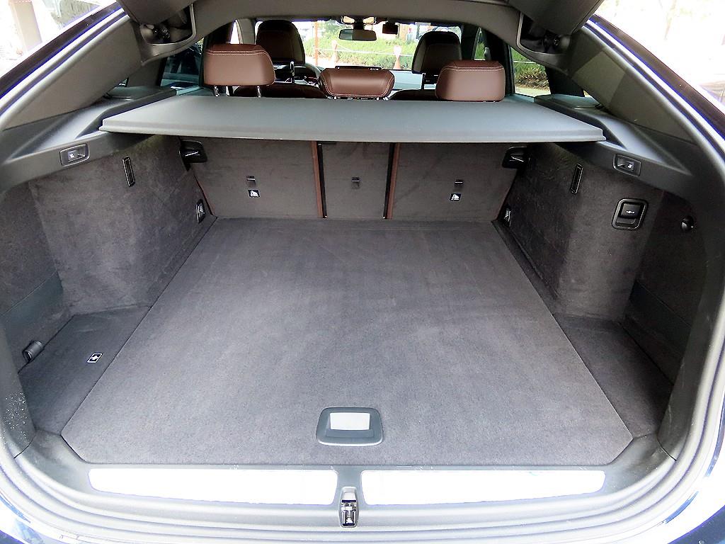 BMW Gran Turismo 2024 Negro - Importación desde Corea - HF Imports Iquique - Foto 17